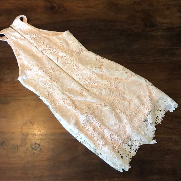 Lace Body-Con Dress with High Neck - Picture 2 of 5